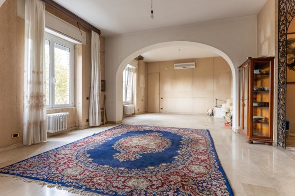 appartamento in vendita a Roma in zona Ostiense