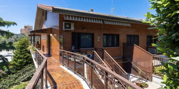 appartamento in vendita a Roma in zona Torrino