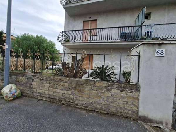 appartamento in vendita a Roma in zona Finocchio