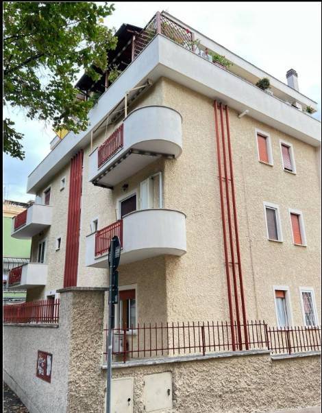 appartamento in vendita a Roma in zona Portuense