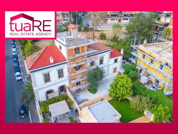 casa indipendente in vendita a Roma in zona Della Vittoria