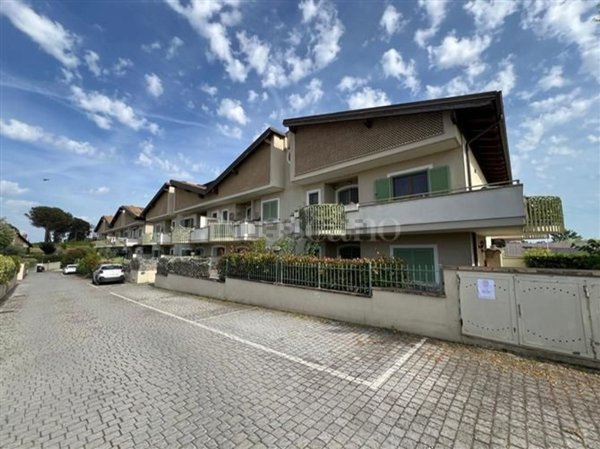 appartamento in vendita a Roma in zona Casalotti