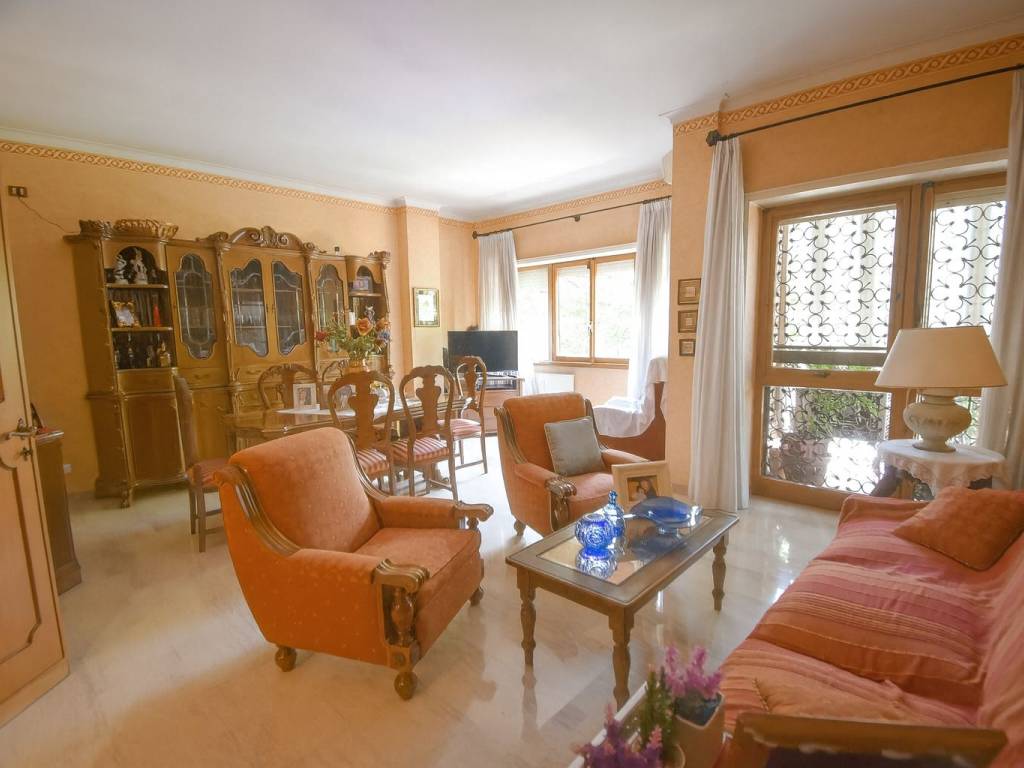 appartamento in vendita a Roma in zona Gianicolense