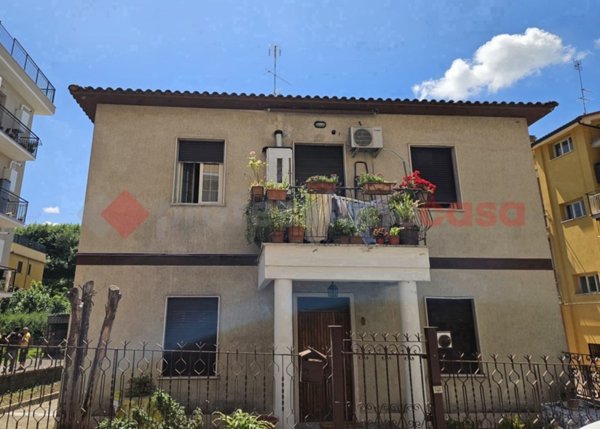appartamento in vendita a Roma in zona Sette Bagni