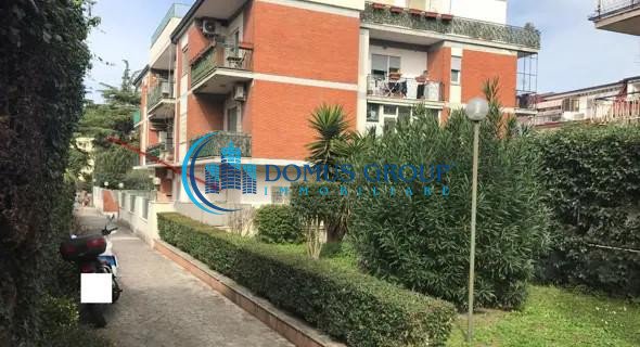 appartamento in vendita a Roma in zona Appio Pignatelli