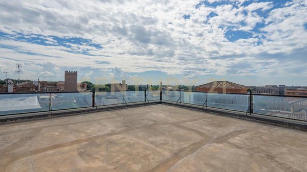 appartamento in vendita a Roma in zona Rione Monti/Campitelli