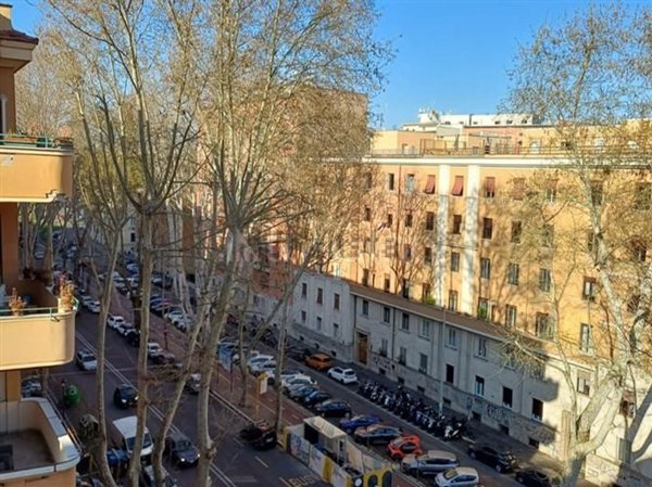 appartamento in vendita a Roma in zona Della Vittoria