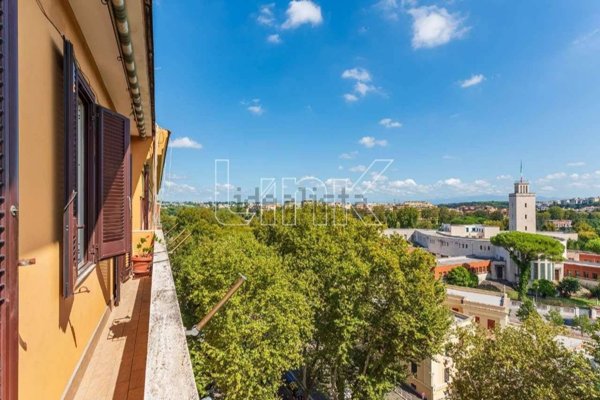 appartamento in vendita a Roma in zona Della Vittoria