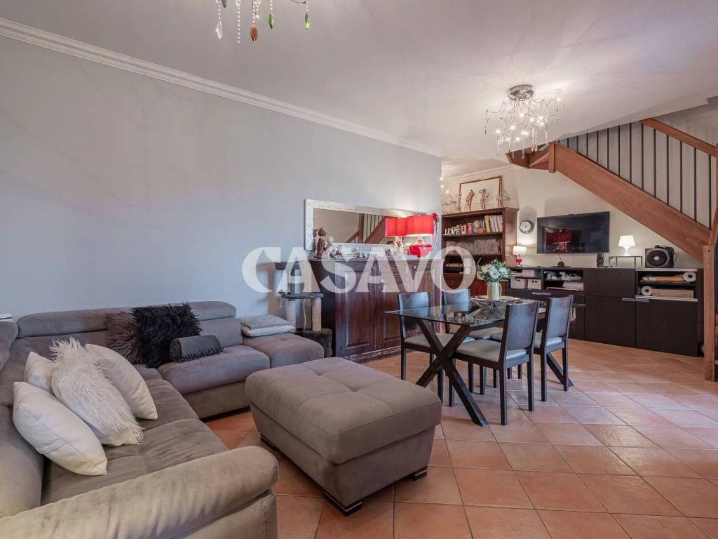 appartamento in vendita a Roma in zona Pantan Monastero