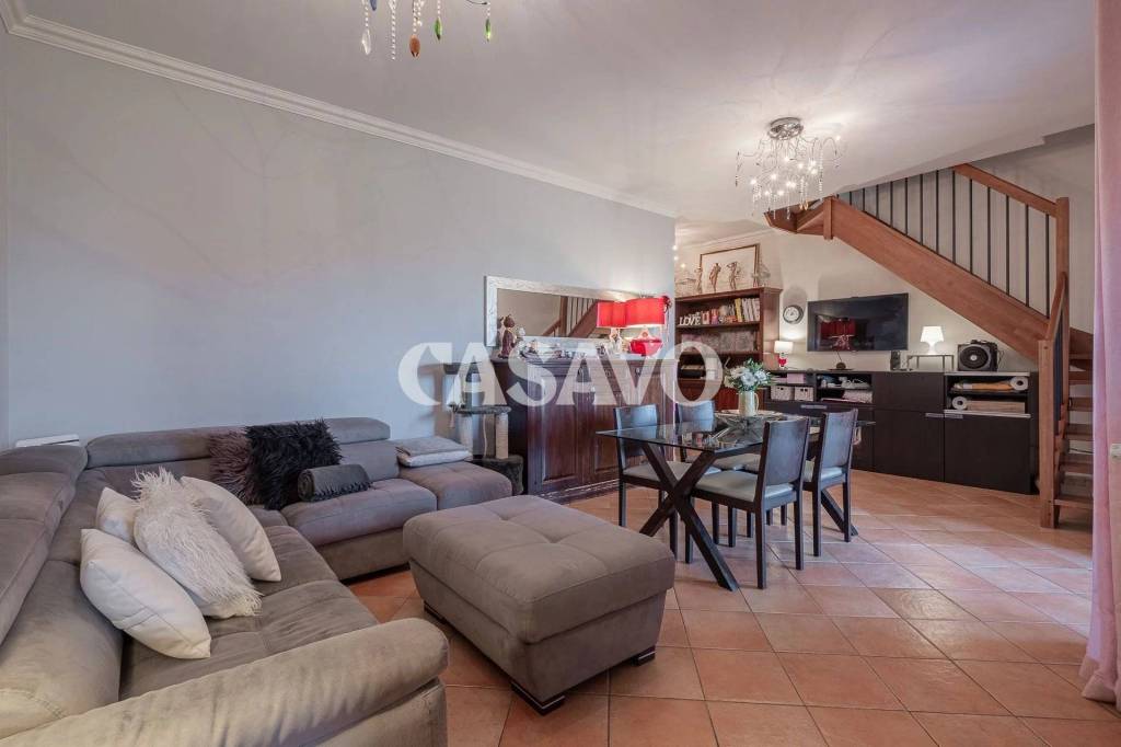 appartamento in vendita a Roma in zona Pantan Monastero