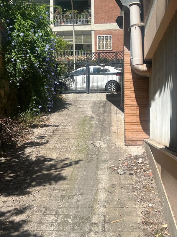 locale di sgombero in vendita a Roma in zona Monte Sacro/Talenti