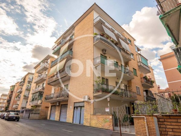 appartamento in vendita a Roma in zona La Pisana