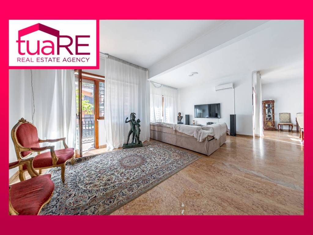 appartamento in vendita a Roma in zona Tor di Quinto