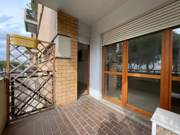 appartamento in vendita a Roma in zona Ardeatino