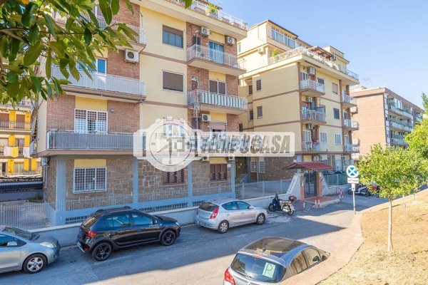 appartamento in vendita a Roma in zona Portuense