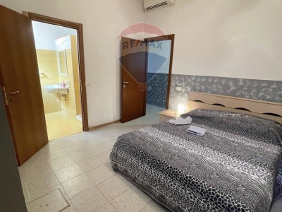 casa indipendente in vendita a Roma in zona Tuscolano