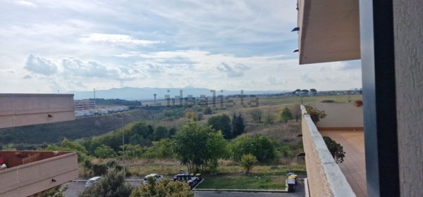 appartamento in vendita a Roma in zona Ponte di Nona