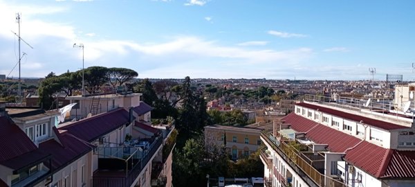 appartamento in vendita a Roma in zona Ostiense