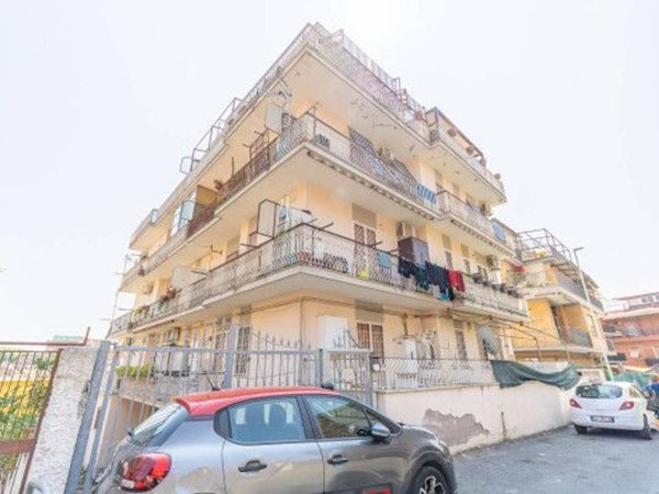 appartamento in vendita a Roma in zona Portuense