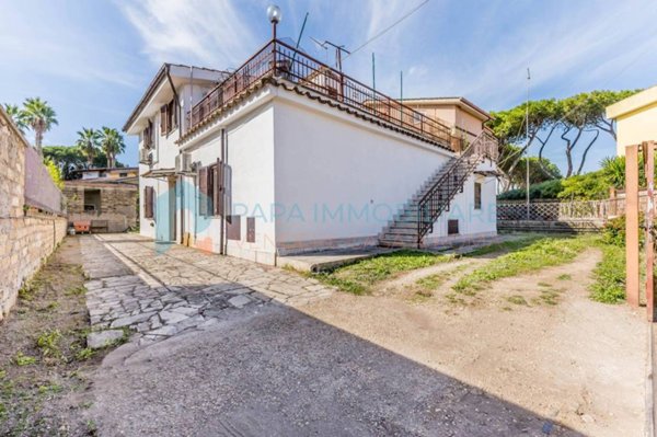 casa indipendente in vendita a Roma in zona Castel di Leva