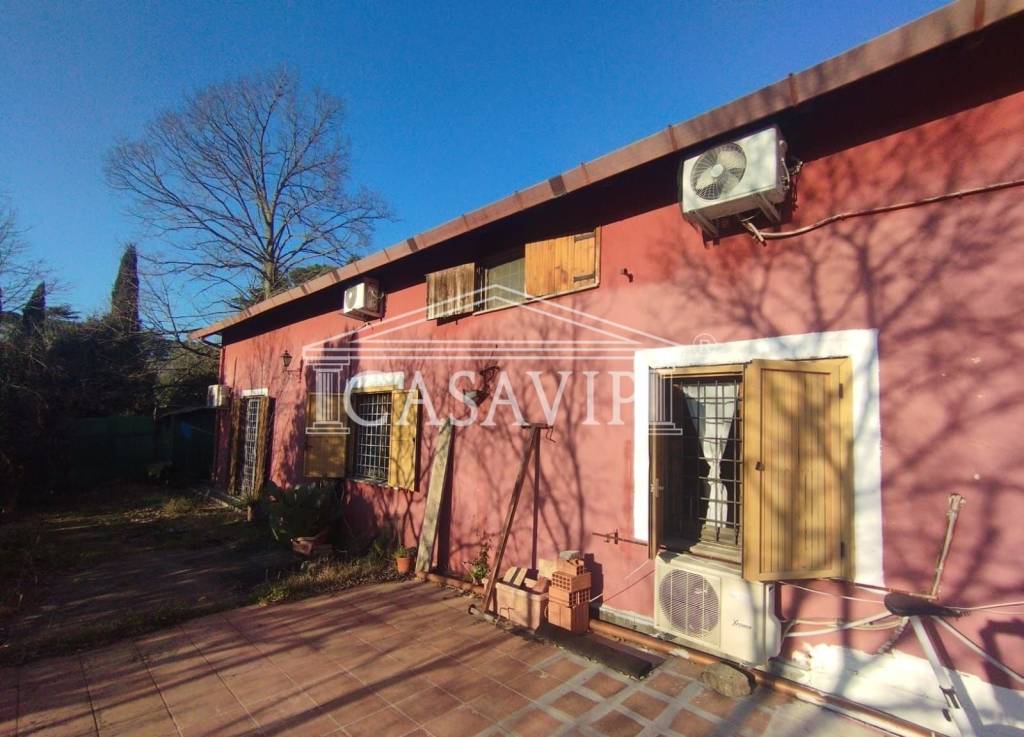 casa indipendente in vendita a Roma in zona La Giustiniana