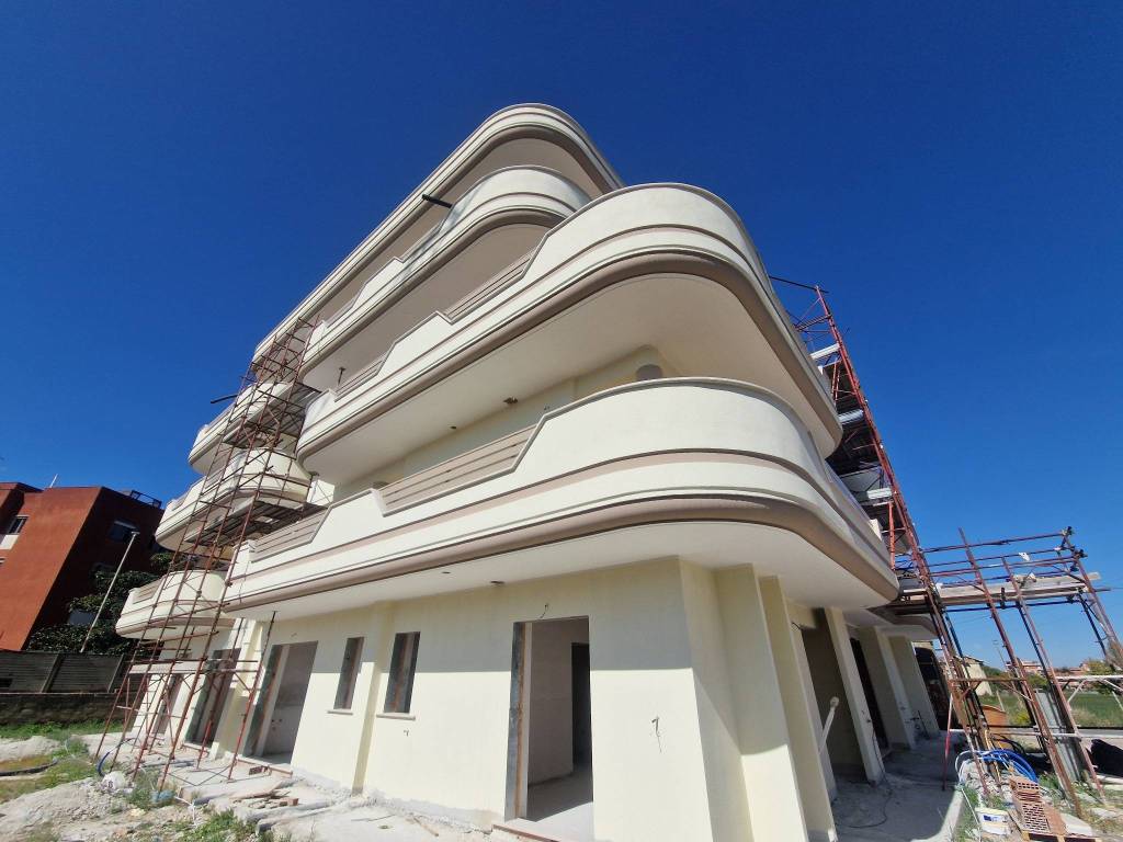 appartamento in vendita a Roma in zona Romanina