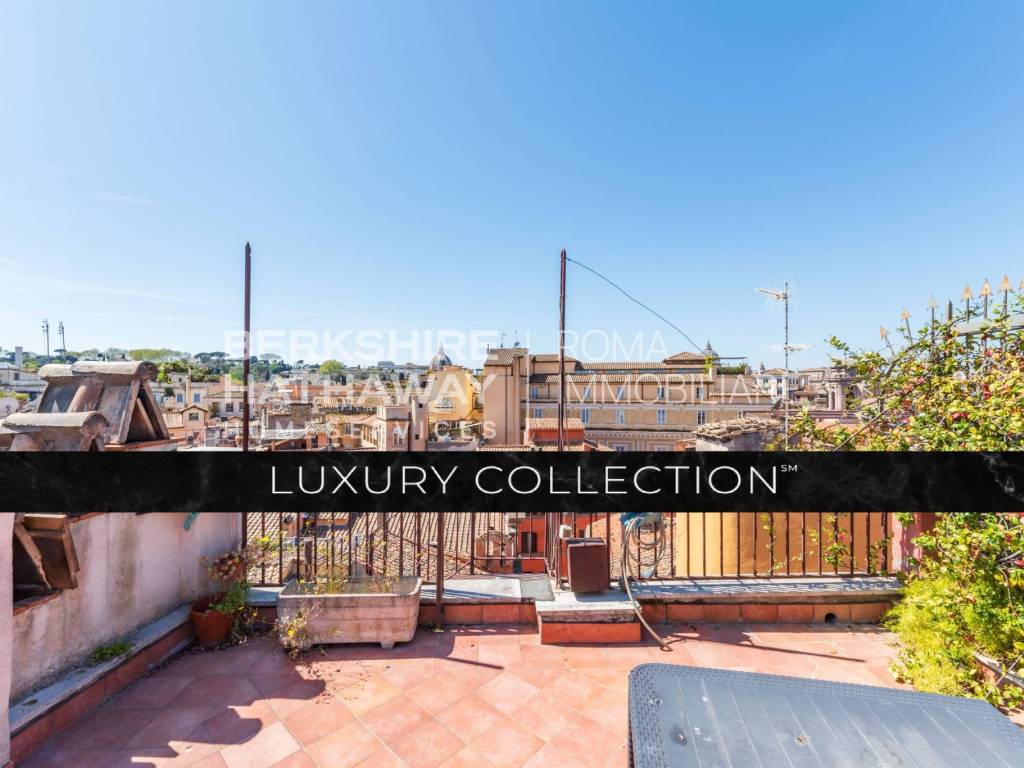 appartamento in vendita a Roma in zona Parione/Sant'Eustachio