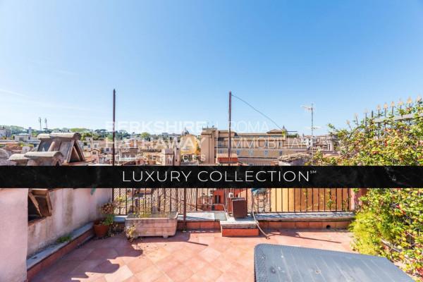 appartamento in vendita a Roma in zona Parione/Sant'Eustachio