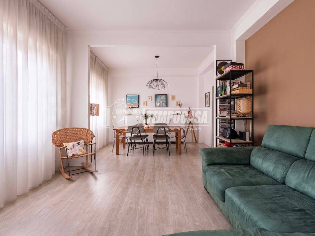 appartamento in vendita a Roma in zona Giuliano Dalmata