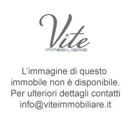 negozio in vendita a Roma in zona Rione Monti/Campitelli