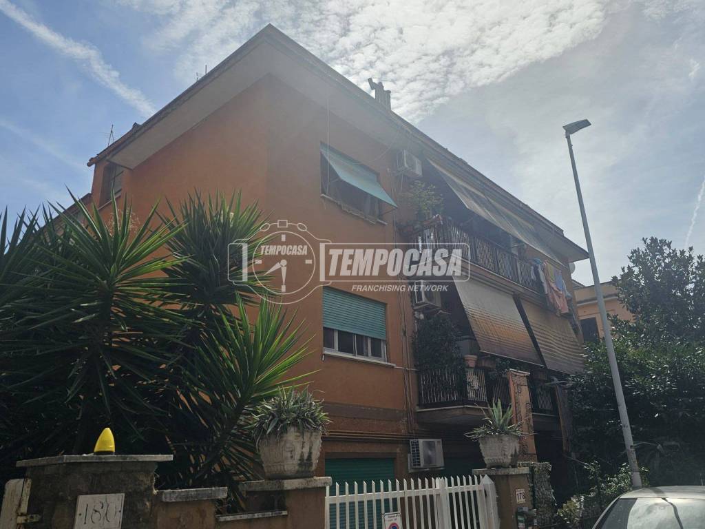 appartamento in vendita a Roma in zona Primavalle