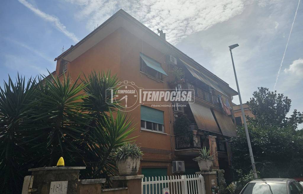 appartamento in vendita a Roma in zona Primavalle