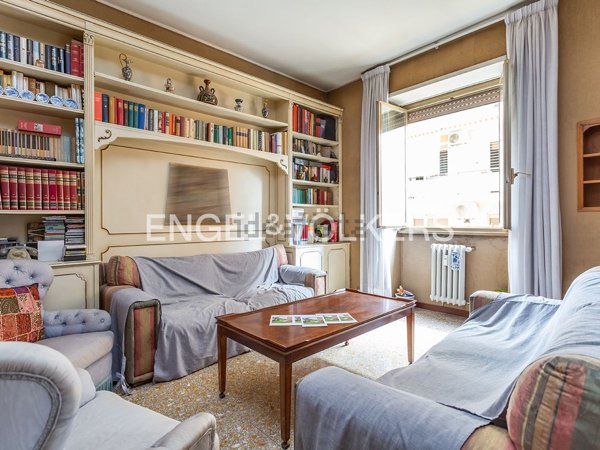 appartamento in vendita a Roma in zona Gianicolense