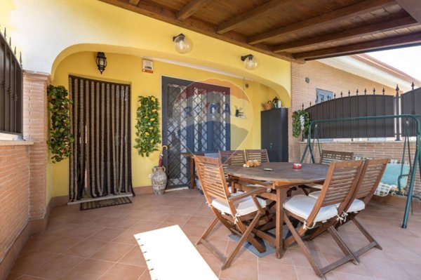 casa indipendente in vendita a Roma in zona Prenestino-Centocelle