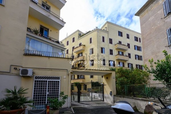 appartamento in vendita a Roma in zona Gianicolense