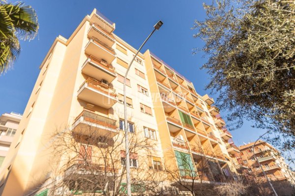 appartamento in vendita a Roma in zona Appio Claudio
