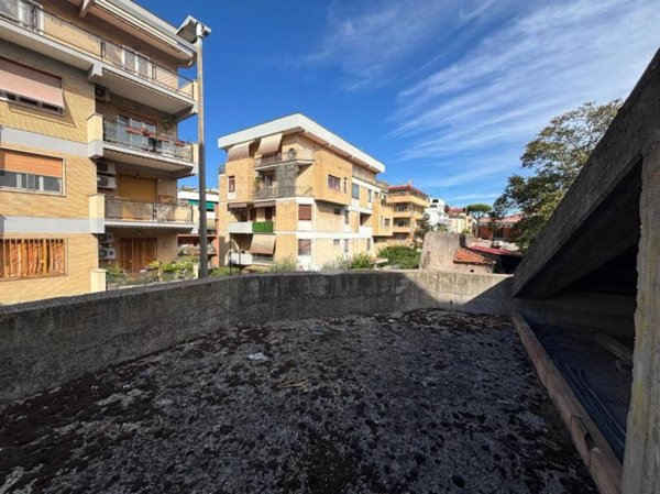 casa indipendente in vendita a Roma