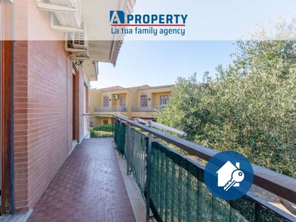 appartamento in vendita a Roma in zona Tomba di Nerone