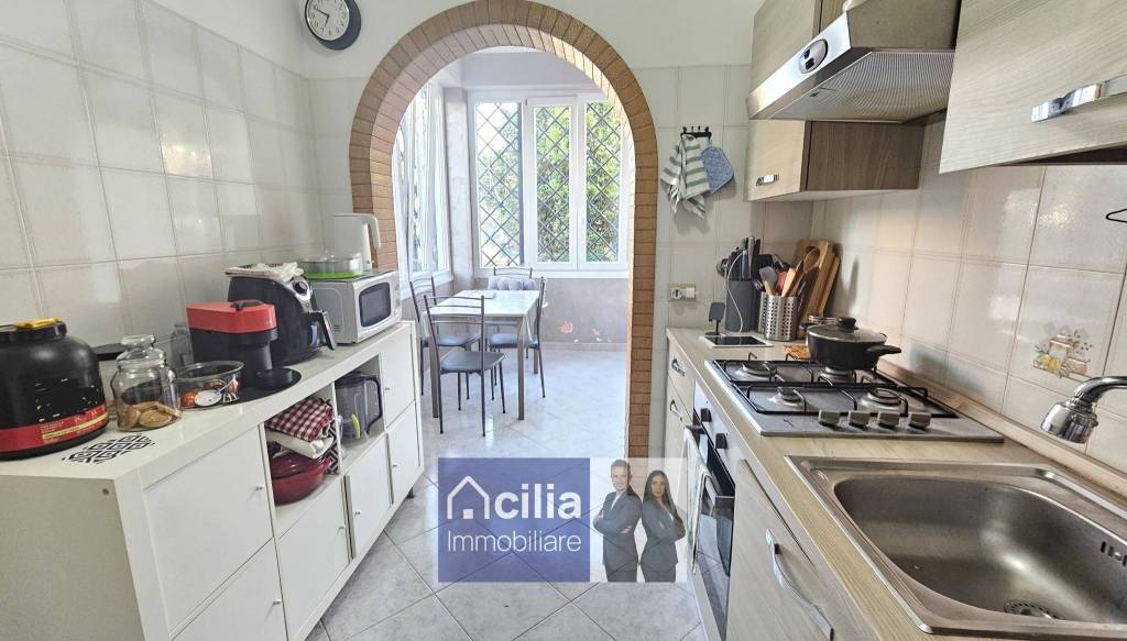 appartamento in vendita a Roma in zona Acilia