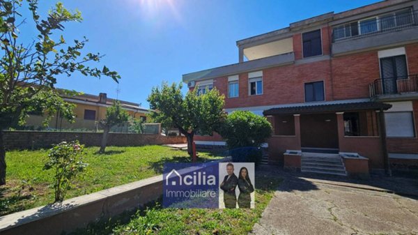appartamento in vendita a Roma in zona Acilia