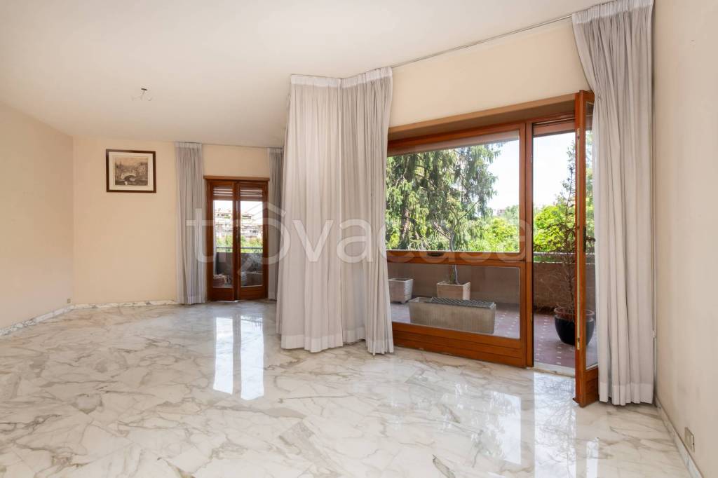 appartamento in vendita a Roma in zona Aurelio