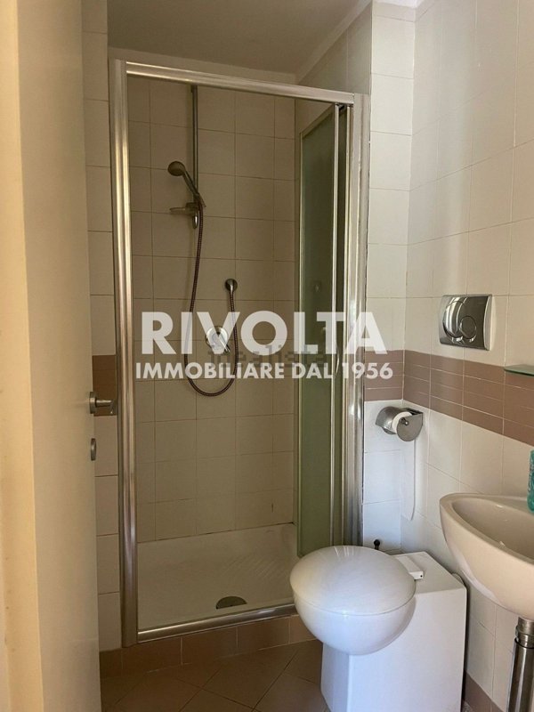 appartamento in vendita a Roma in zona Tomba di Nerone