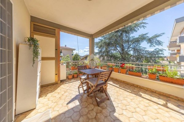 appartamento in vendita a Roma in zona Casal Morena