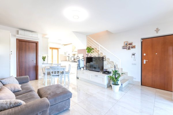 appartamento in vendita a Roma in zona Borghesiana