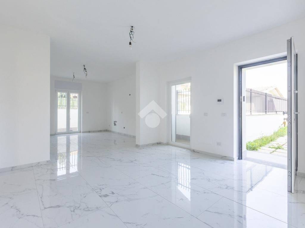 appartamento in vendita a Roma in zona Romanina