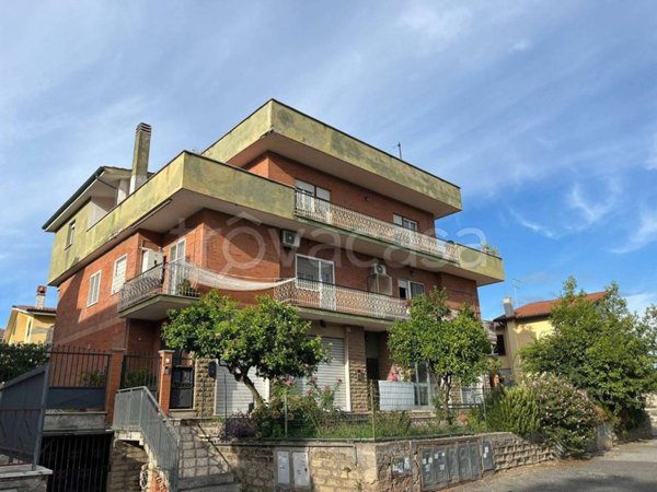 appartamento in vendita a Roma in zona Trigoria