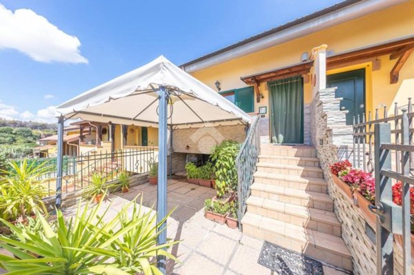 casa indipendente in vendita a Roma in zona Castelverde