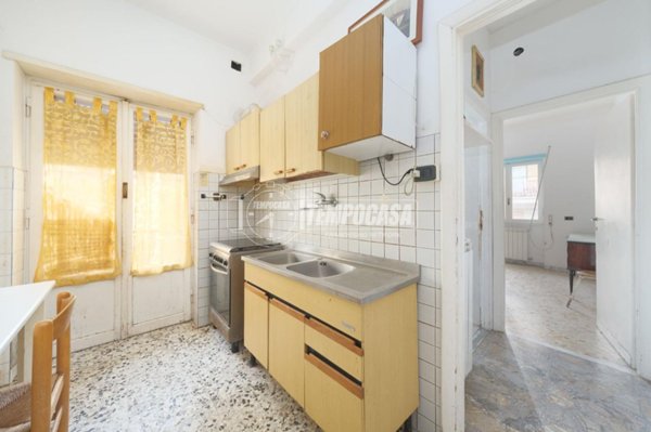 appartamento in vendita a Roma in zona Tomba di Nerone