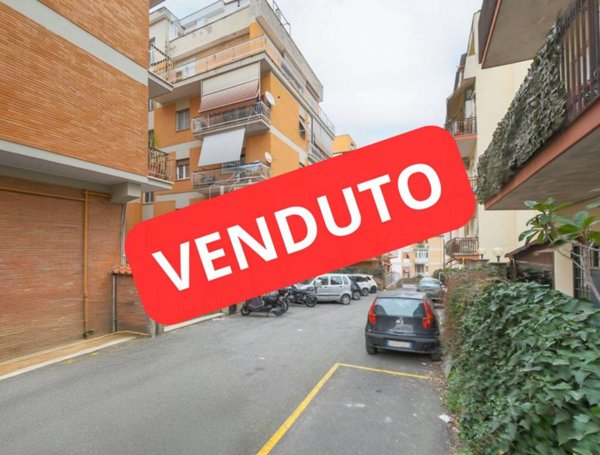 appartamento in vendita a Roma in zona Grottarossa