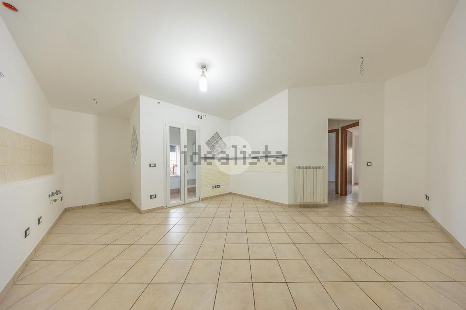 appartamento in vendita a Roma in zona Lunghezza